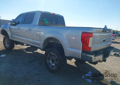 2017 Ford F-250 Lariat из США, поврежденный, VIN 1FT7W2BT4HEB75771